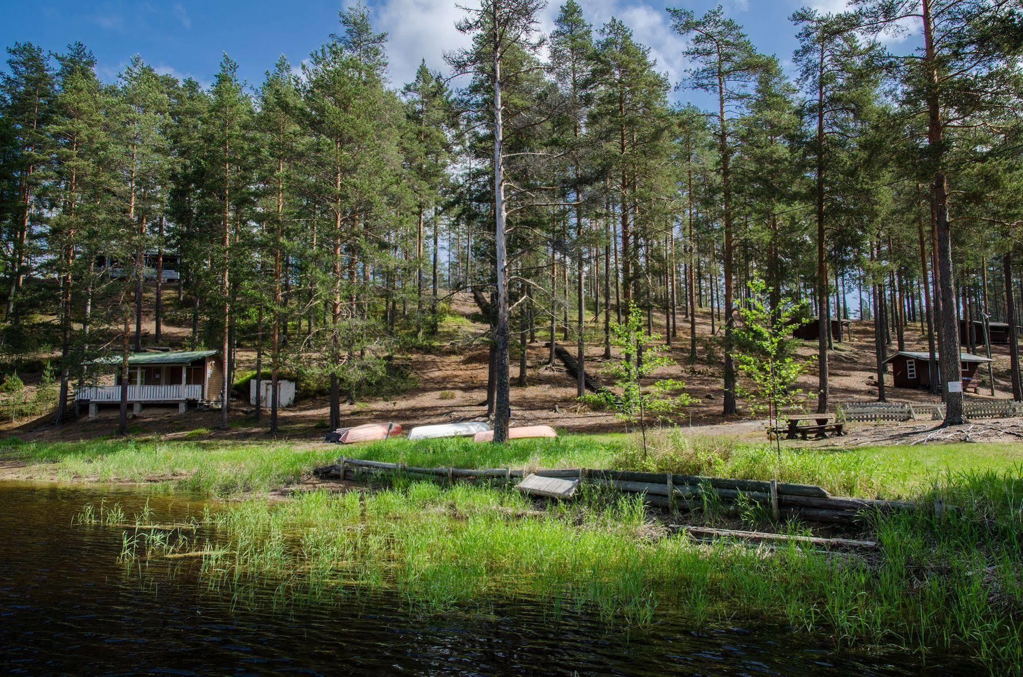 Ahvenlampi Camping Saarijärvi Eksteriør billede
